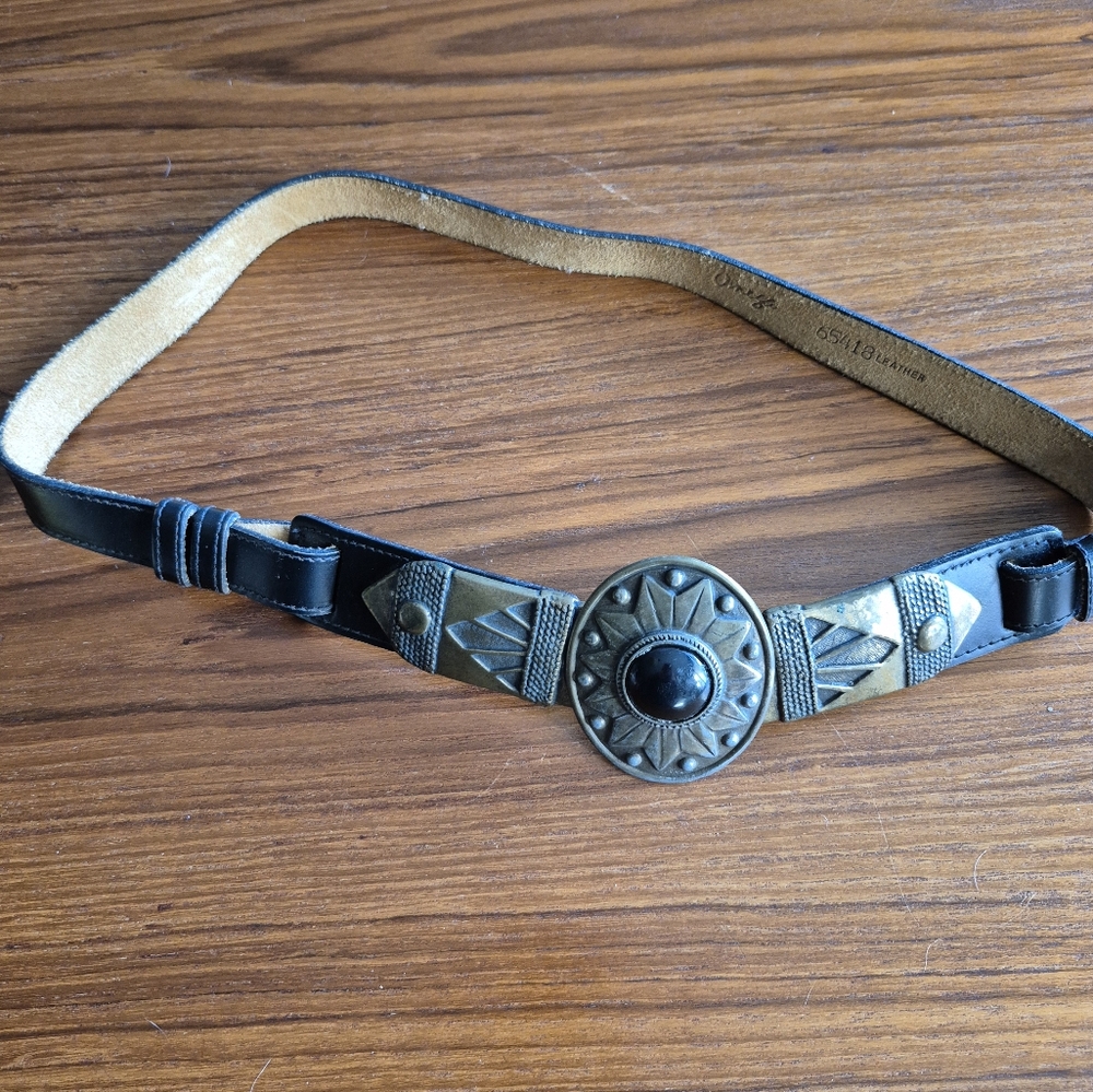 Vintage ladies black Belt western style 30"